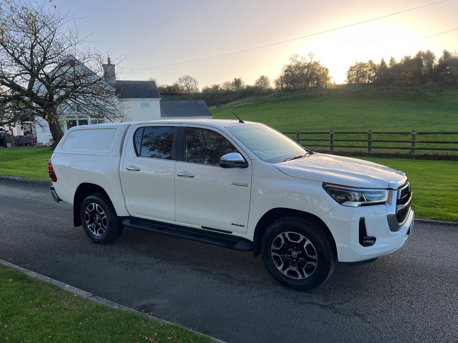 Used Toyota Hilux 2021 for sale - 76407694: Photo 4