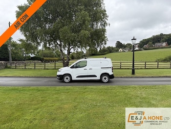 Used Toyota ProAce 2023 for sale - 79436277: Photo