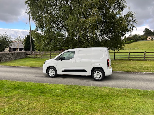 Used Vauxhall Combo 2024 for sale - 75446703: Photo 2