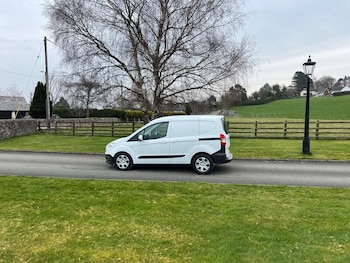 Used Ford Transit Courier 2018 for sale - 79436199: Photo