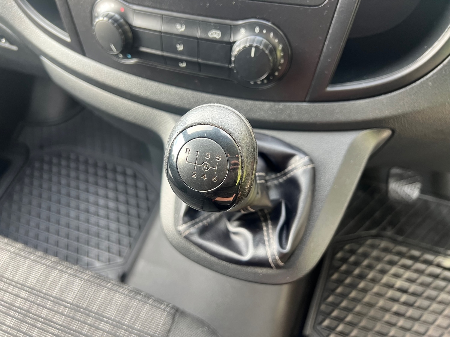 Used Mercedes-Benz Vito 2018 for sale - 76011859: Photo 12