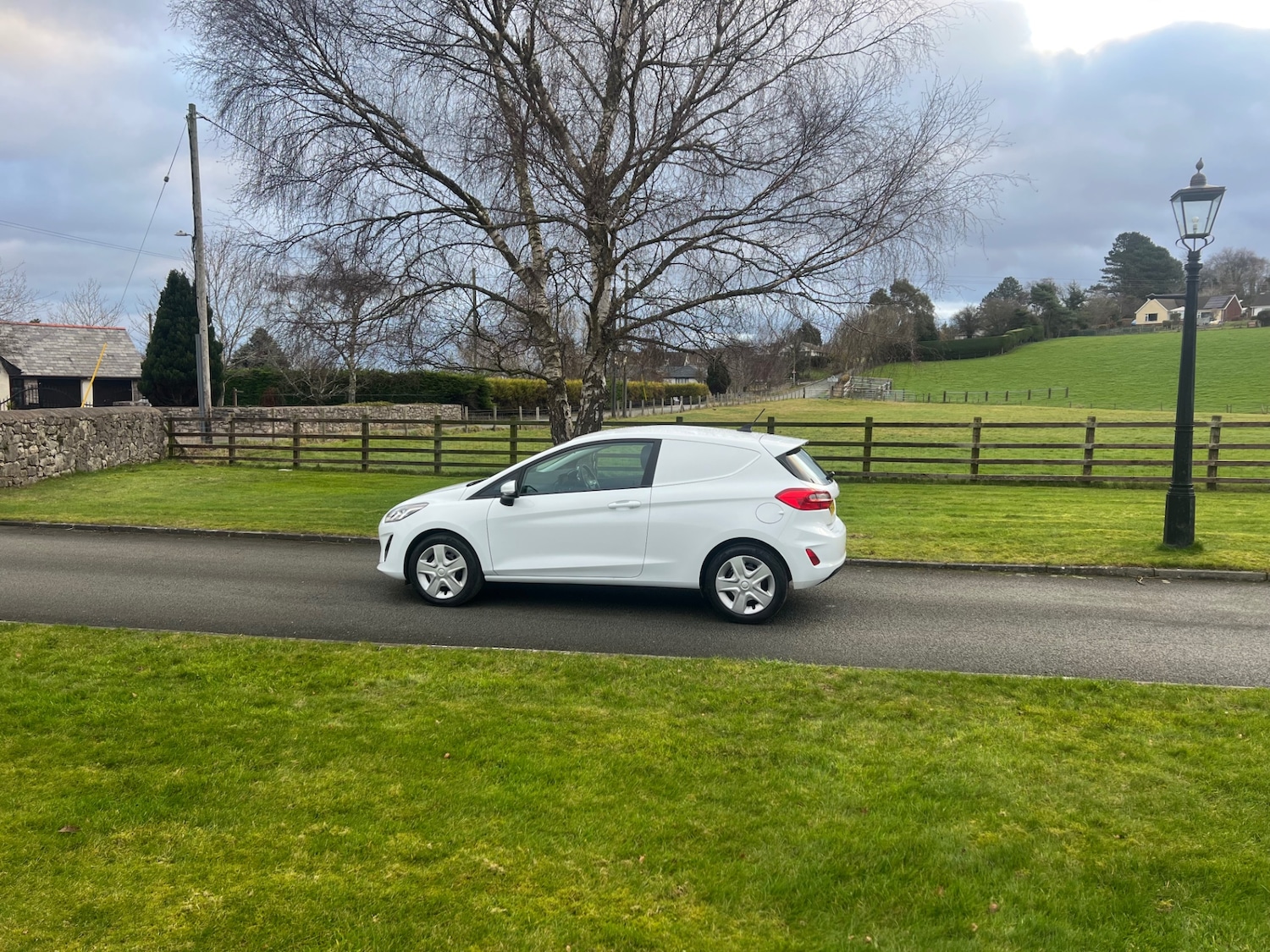 Used Ford Fiesta 2020 for sale - 77649697: Photo 2