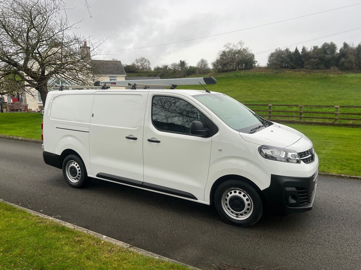 Used Vauxhall Vivaro 2022 for sale - 76987125: Photo 4