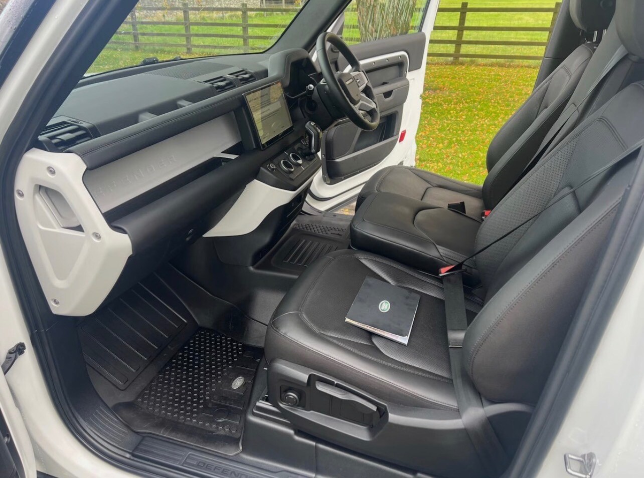 Used Land Rover Defender 2025 for sale - 77804088: Photo 6