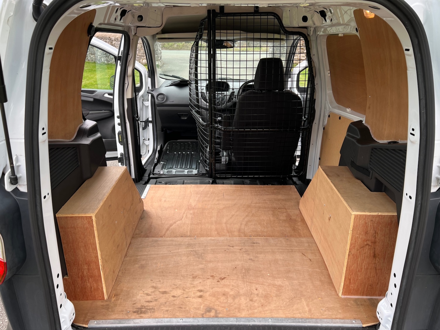 Used Ford Transit Courier 2018 for sale - 77980001: Photo 14