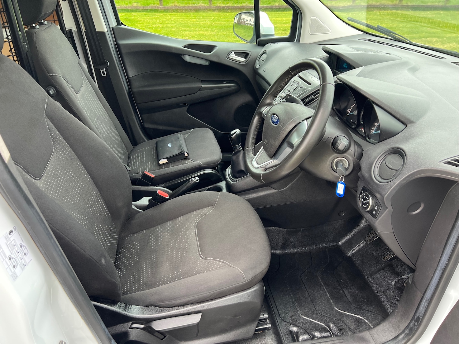 Used Ford Transit Courier 2018 for sale - 77980001: Photo 6