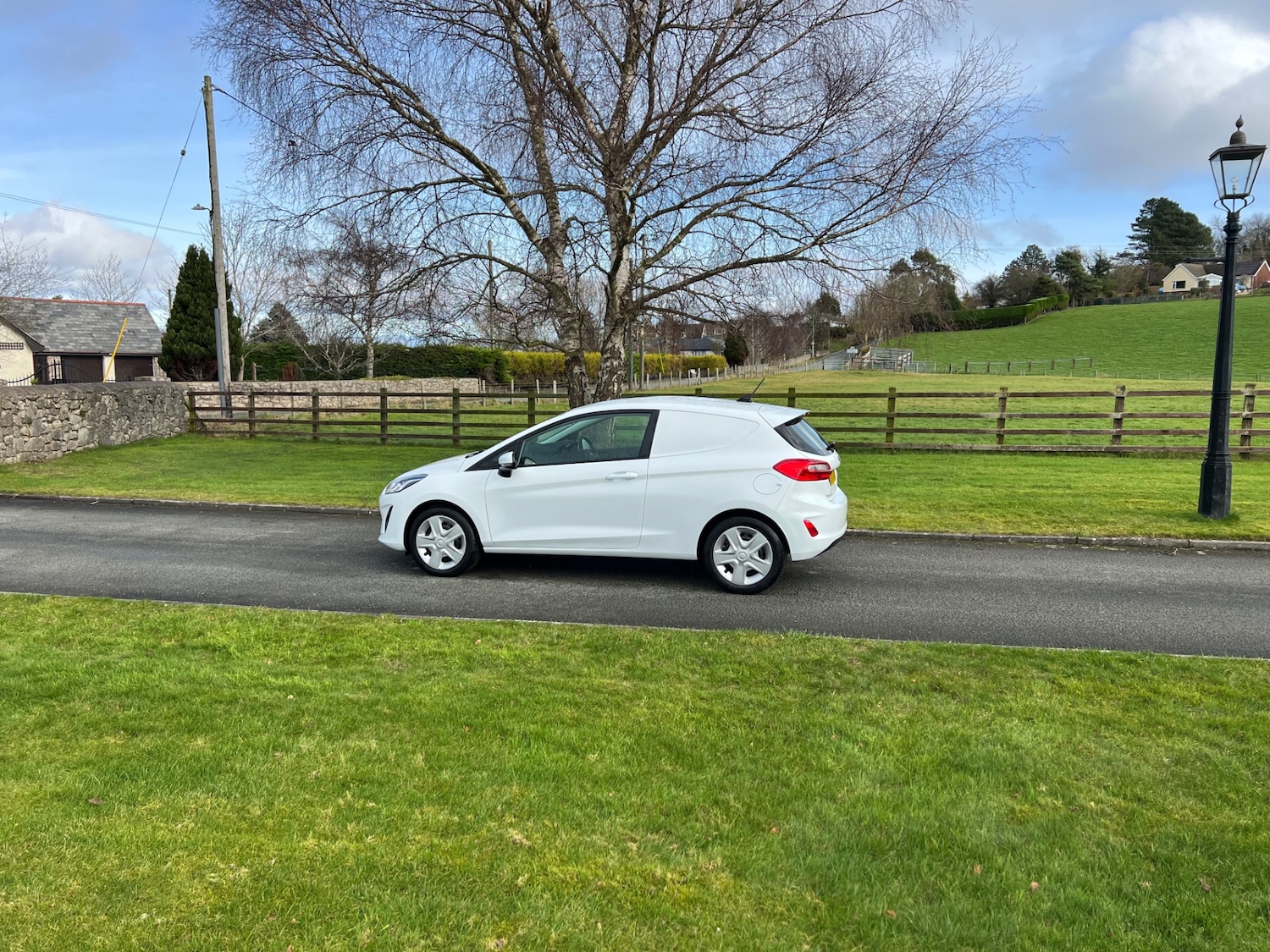 Used Ford Fiesta 2020 for sale - 77629707: Photo 2