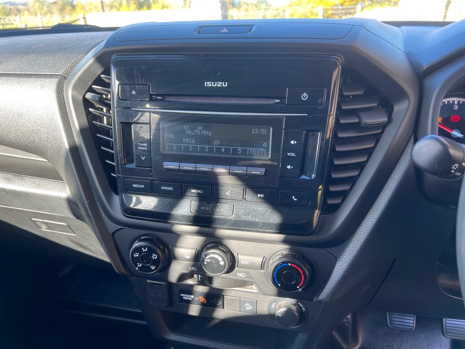 Used Isuzu D-Max 2021 for sale - 76377013: Photo 10