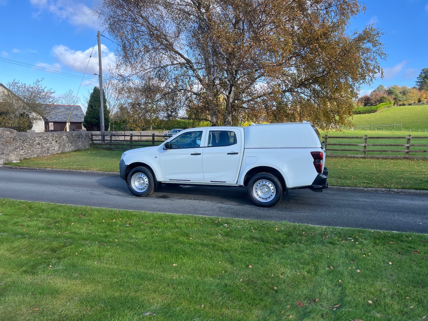 Used Isuzu D-Max 2021 for sale - 76377013: Photo 2