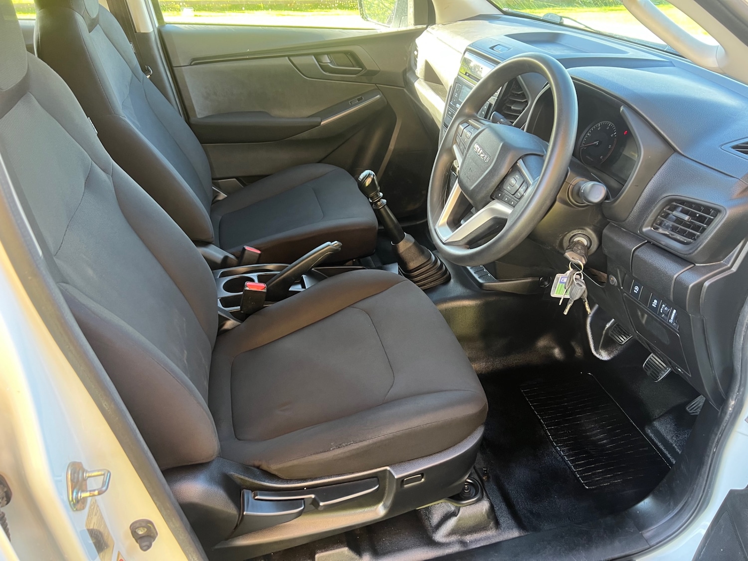 Used Isuzu D-Max 2021 for sale - 76377013: Photo 5