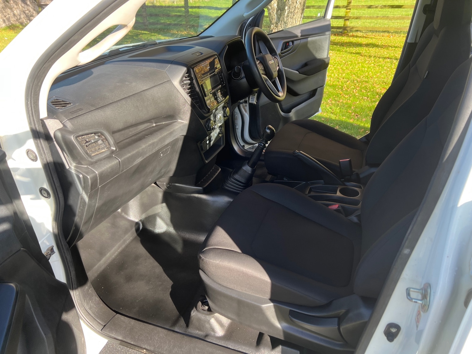 Used Isuzu D-Max 2021 for sale - 76377013: Photo 8