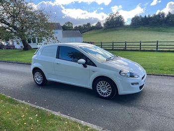 Used Fiat Punto 2014 for sale - 76030888: Photo 4