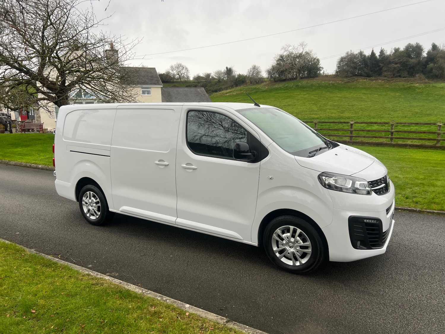Used Vauxhall Vivaro 2022 for sale - 76987120: Photo 4