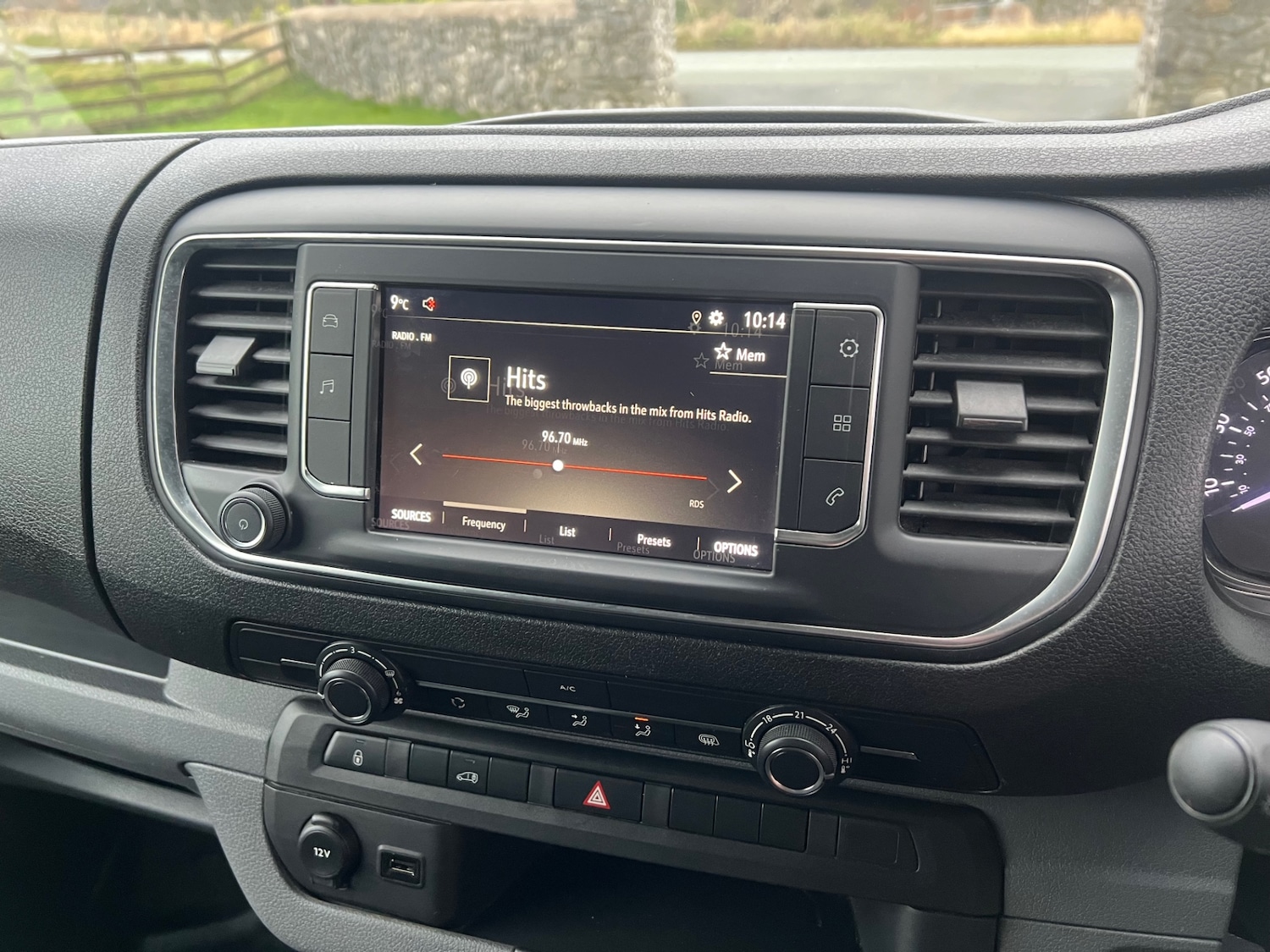 Used Vauxhall Vivaro 2022 for sale - 76987120: Photo 8