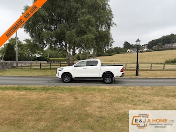 Used Toyota Hilux 2023 for sale - 79436295: Photo