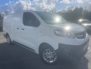 Vauxhall Vivaro feature image