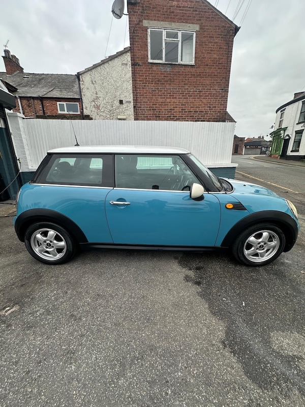 Used MINI Hatch 2010 for sale - 76309648: Photo 2