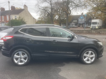 Used Nissan Qashqai 2015 for sale - 76438558: Photo