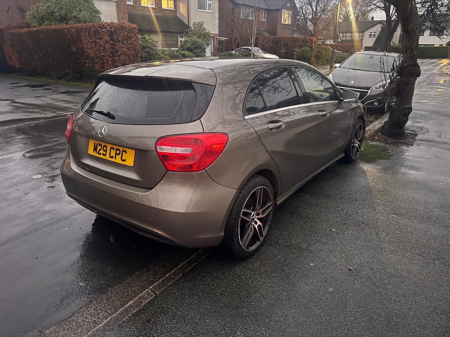 Used Mercedes-Benz A-Class 2013 for sale - 76950792: Photo 2