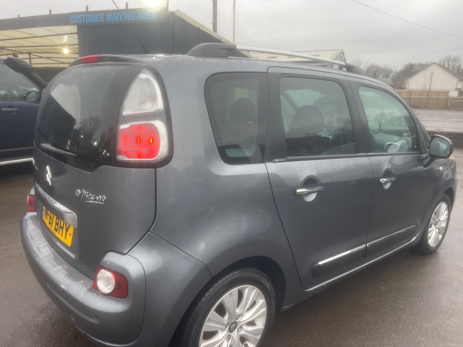 Used Citroen C3 Picasso 2011 for sale - 77139324: Photo 3