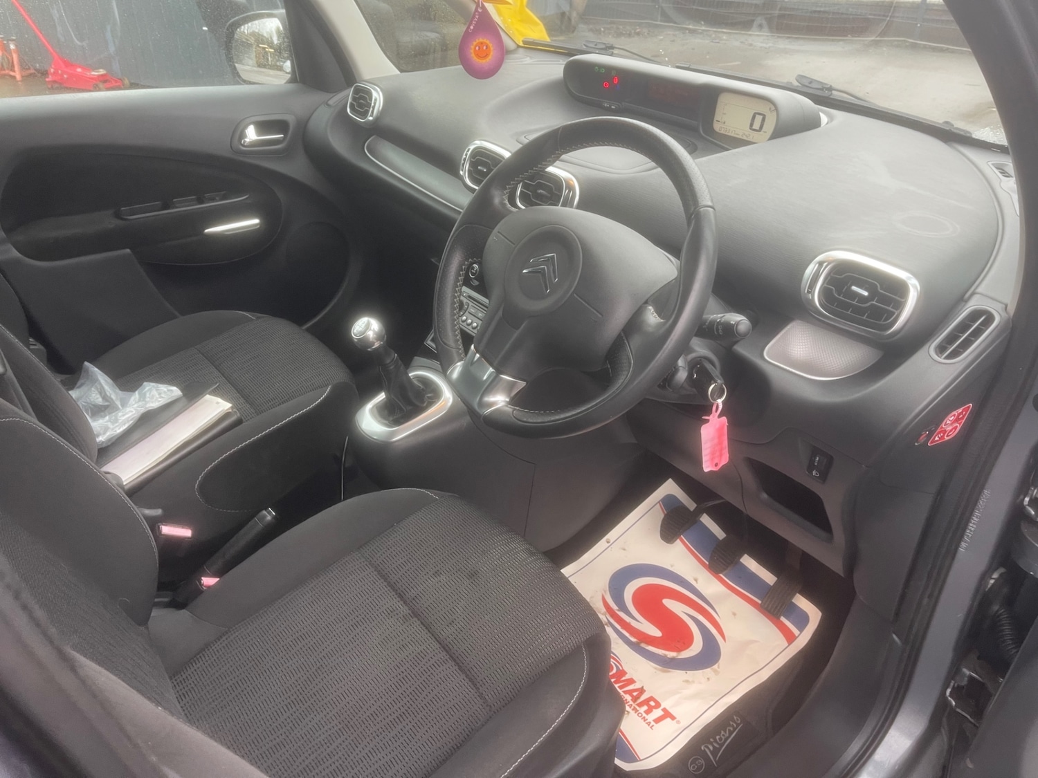 Used Citroen C3 Picasso 2011 for sale - 77139324: Photo 9