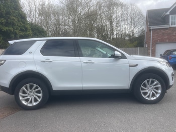 Used Land Rover Discovery Sport 2018 for sale - 78070751: Photo