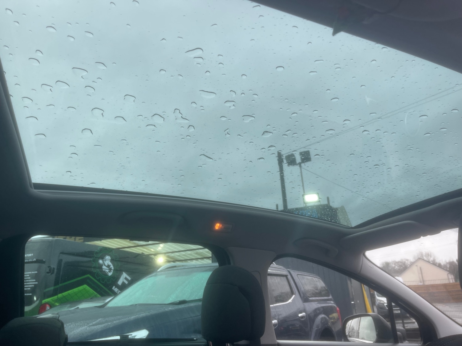 Used Peugeot 5008 2012 for sale - 77349717: Photo 11