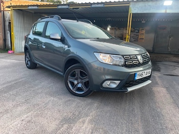 Used Dacia Sandero Stepway 2017 for sale - 79247453: Photo