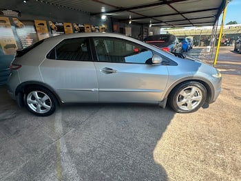 Used Honda Civic 2011 for sale - 79705425: Photo