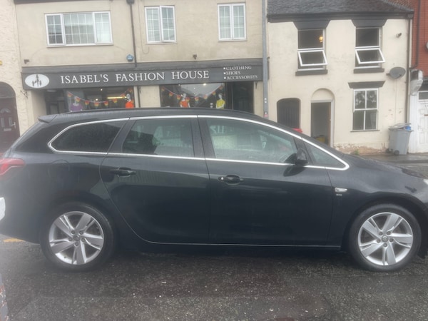 Used Vauxhall Astra 2015 for sale - 75299751: Photo 2