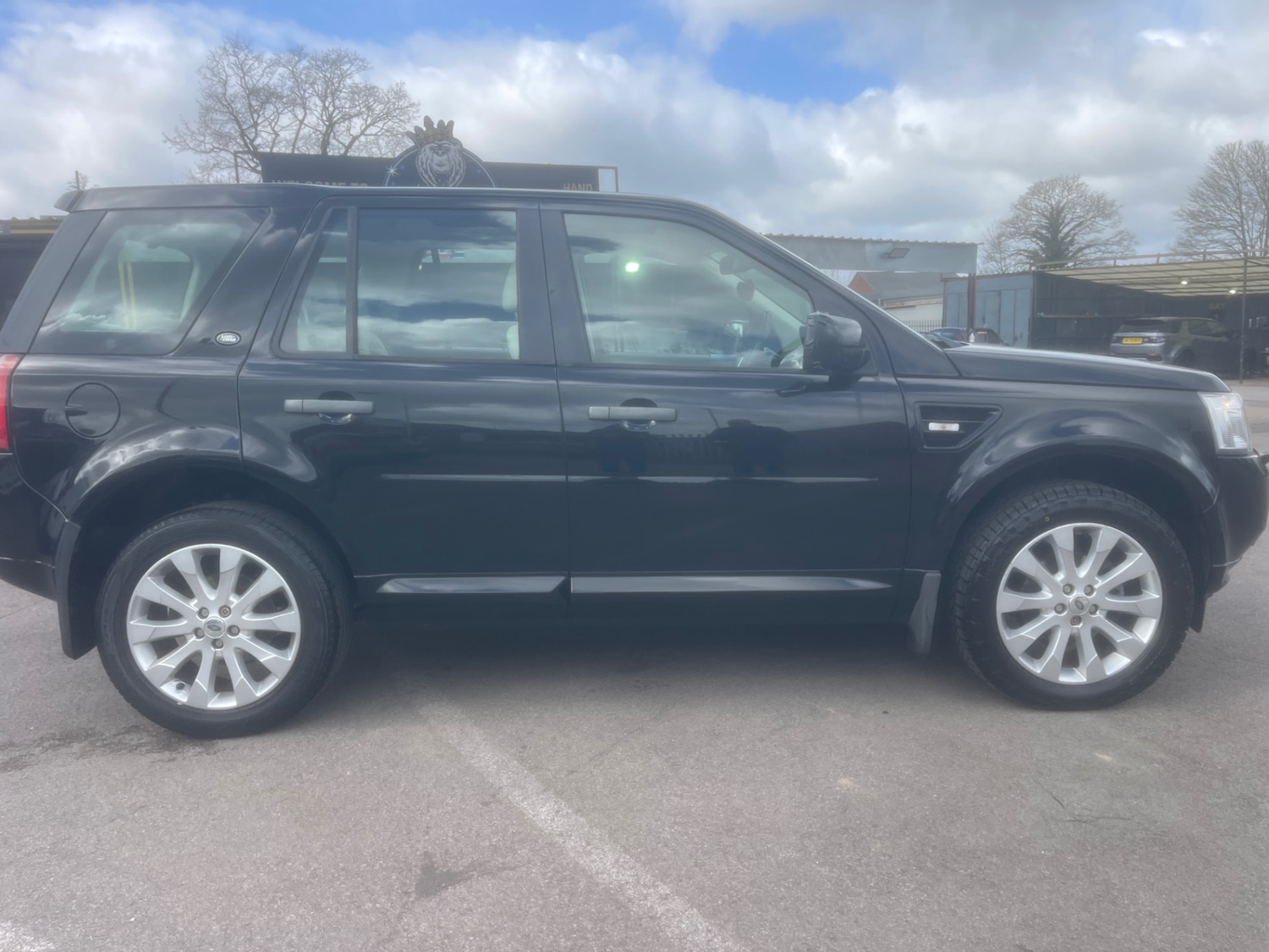 Used Land Rover Freelander 2011 for sale - 78070721: Photo 2