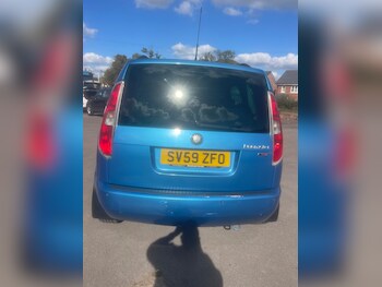 Used Skoda Roomster 2009 for sale - 76067515: Photo 4