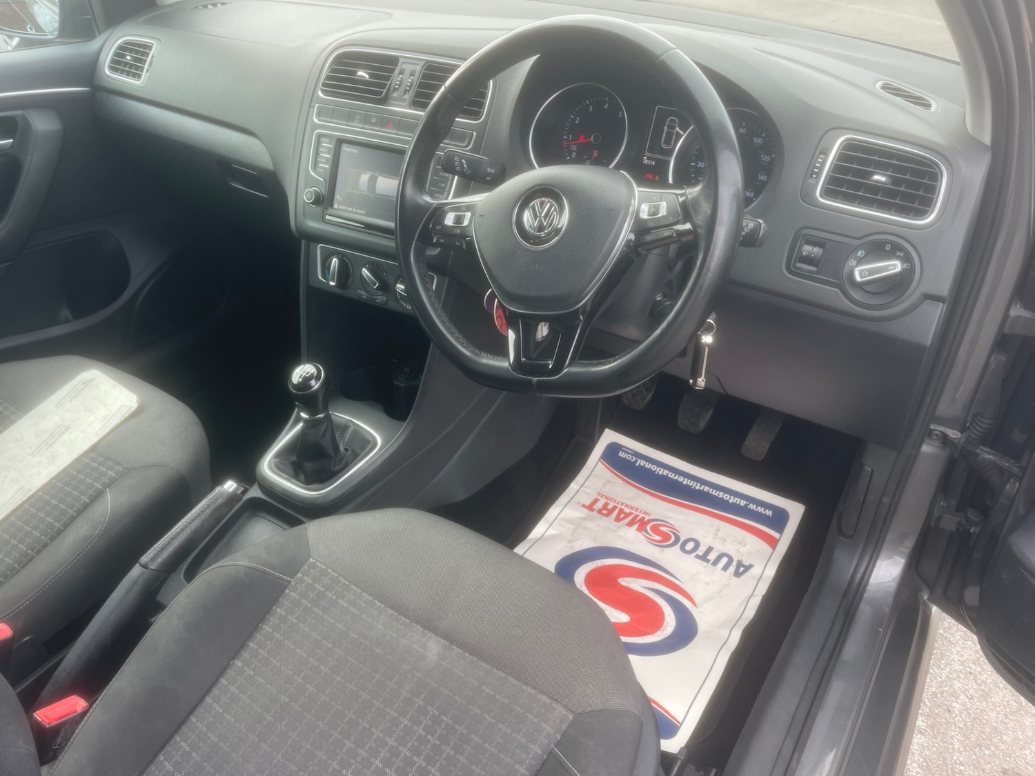 Used Volkswagen Polo 2016 for sale - 78030873: Photo 9