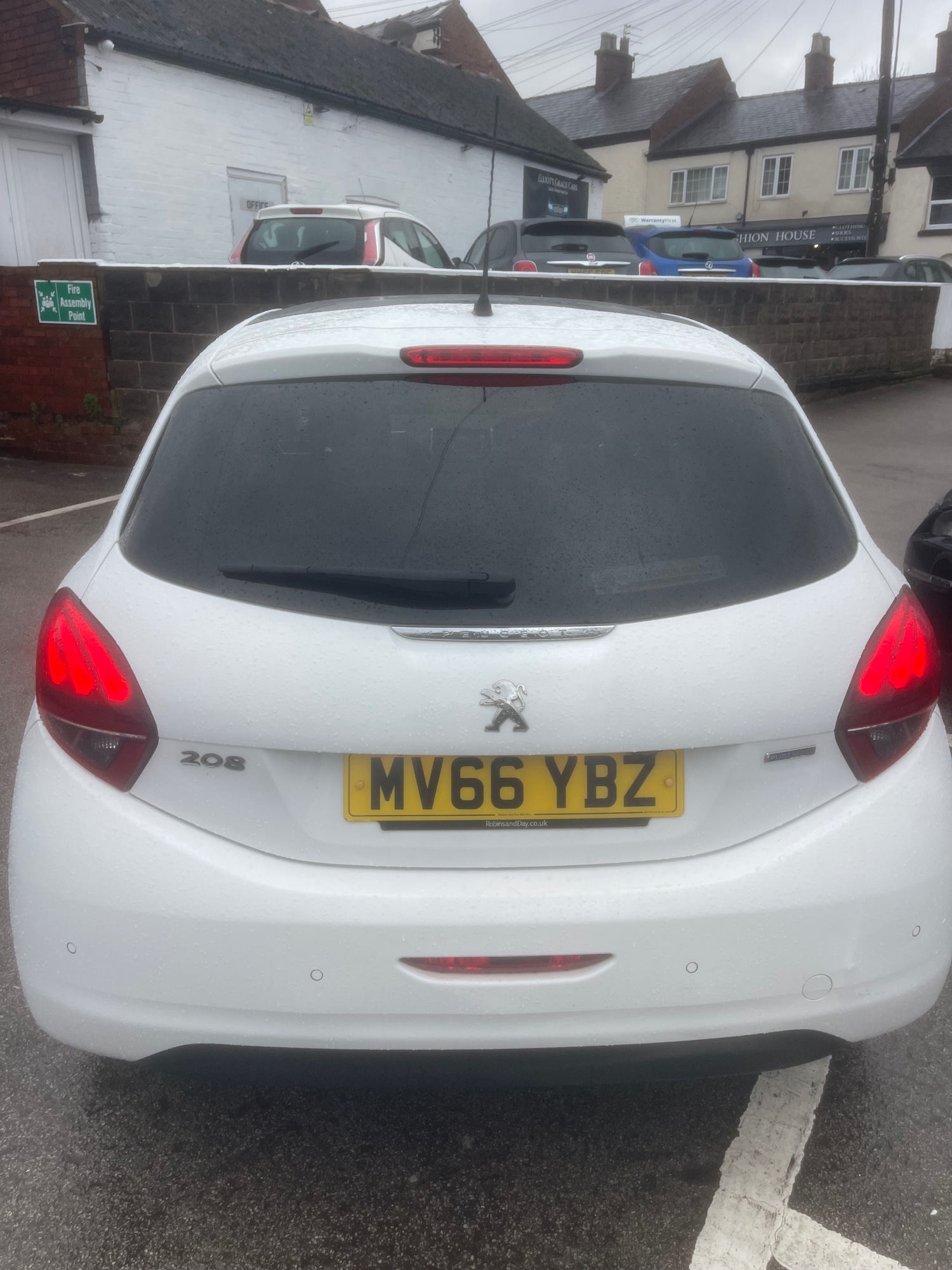 Used Peugeot 208 2016 for sale - 77477804: Photo 3