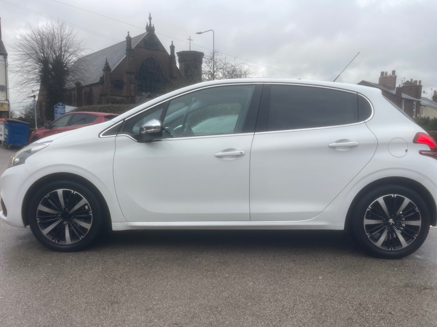 Used Peugeot 208 2016 for sale - 77477804: Photo 5