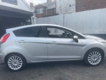Used Ford Fiesta 2014 for sale - 78465392: Photo