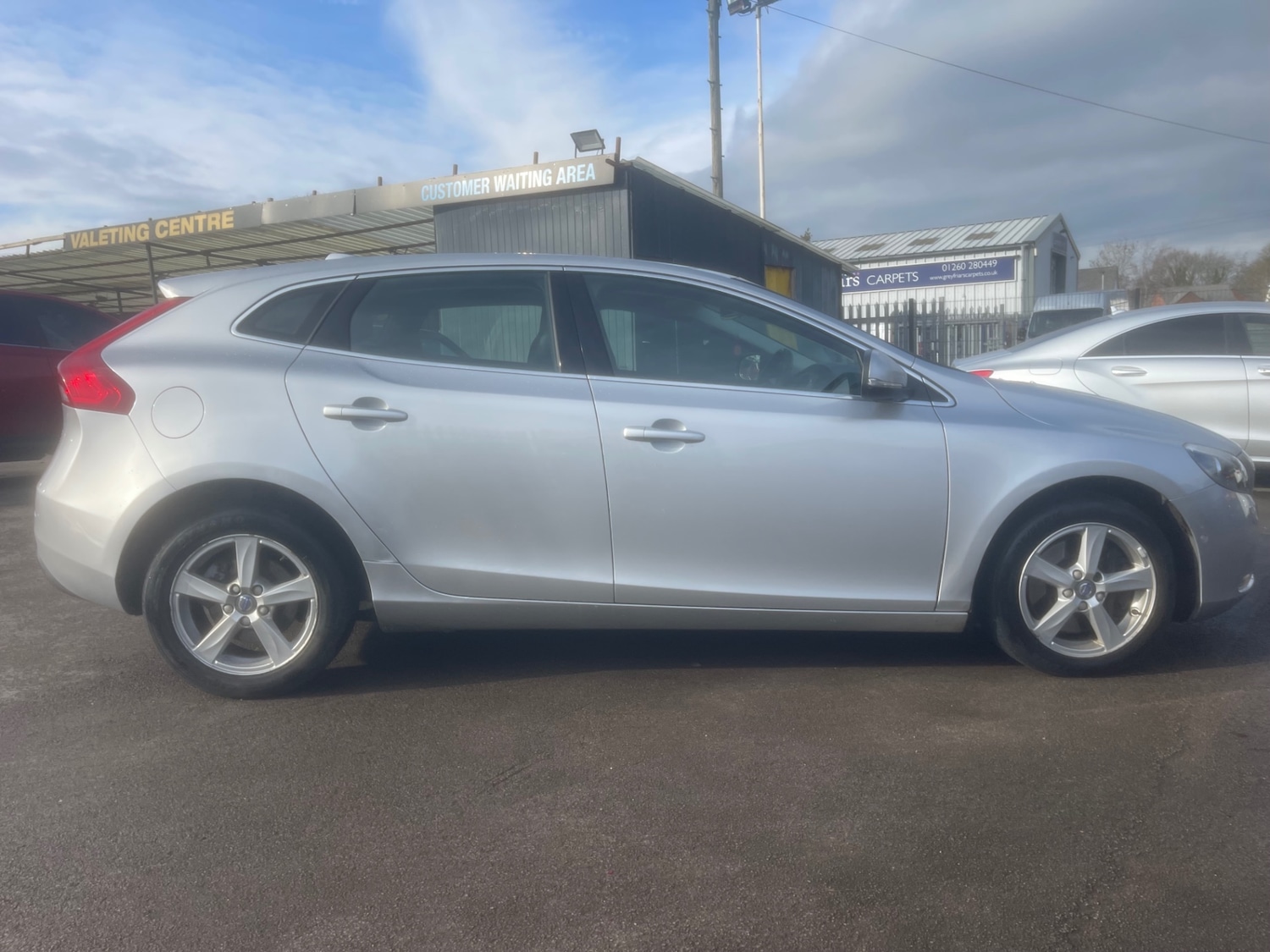 Used Volvo V40 2016 for sale - 77490782: Photo 2