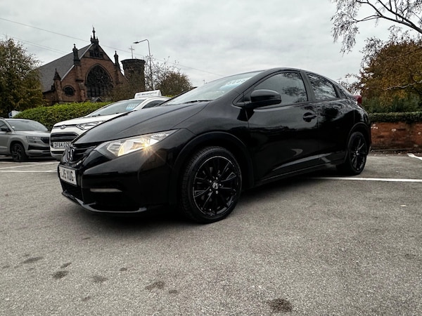 Used Honda Civic 2015 for sale - 76312501: Photo 9