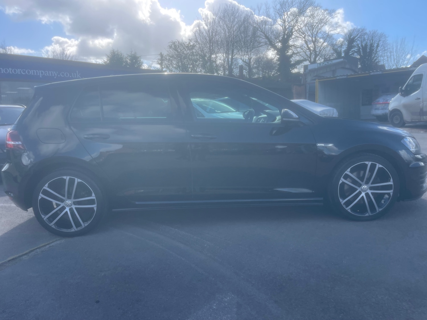 Used Volkswagen Golf 2016 for sale - 77896729: Photo 2