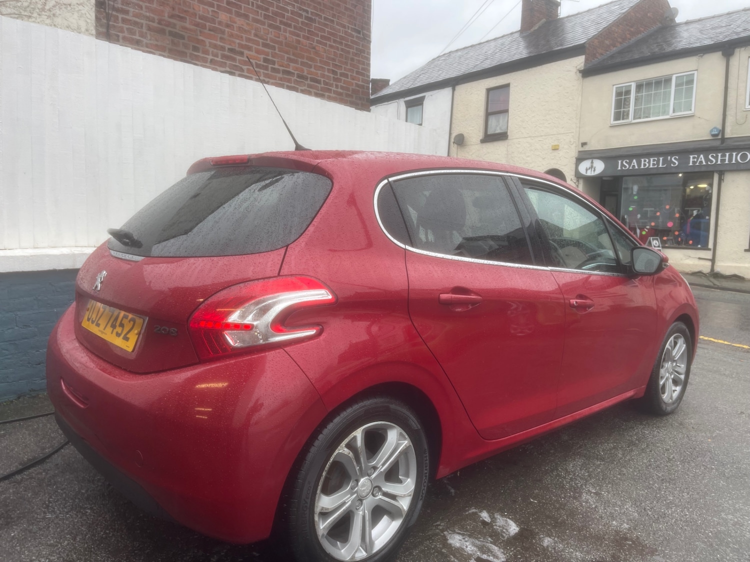 Used Peugeot 208 2013 for sale - 76559597: Photo 3