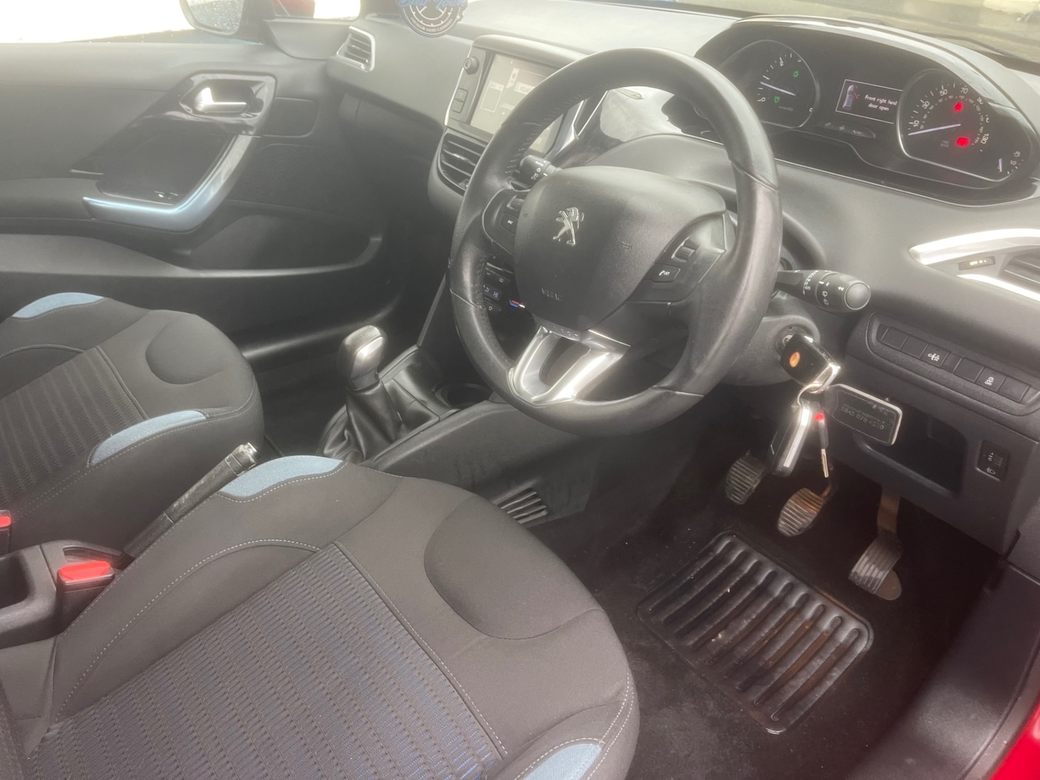 Used Peugeot 208 2013 for sale - 76559597: Photo 8