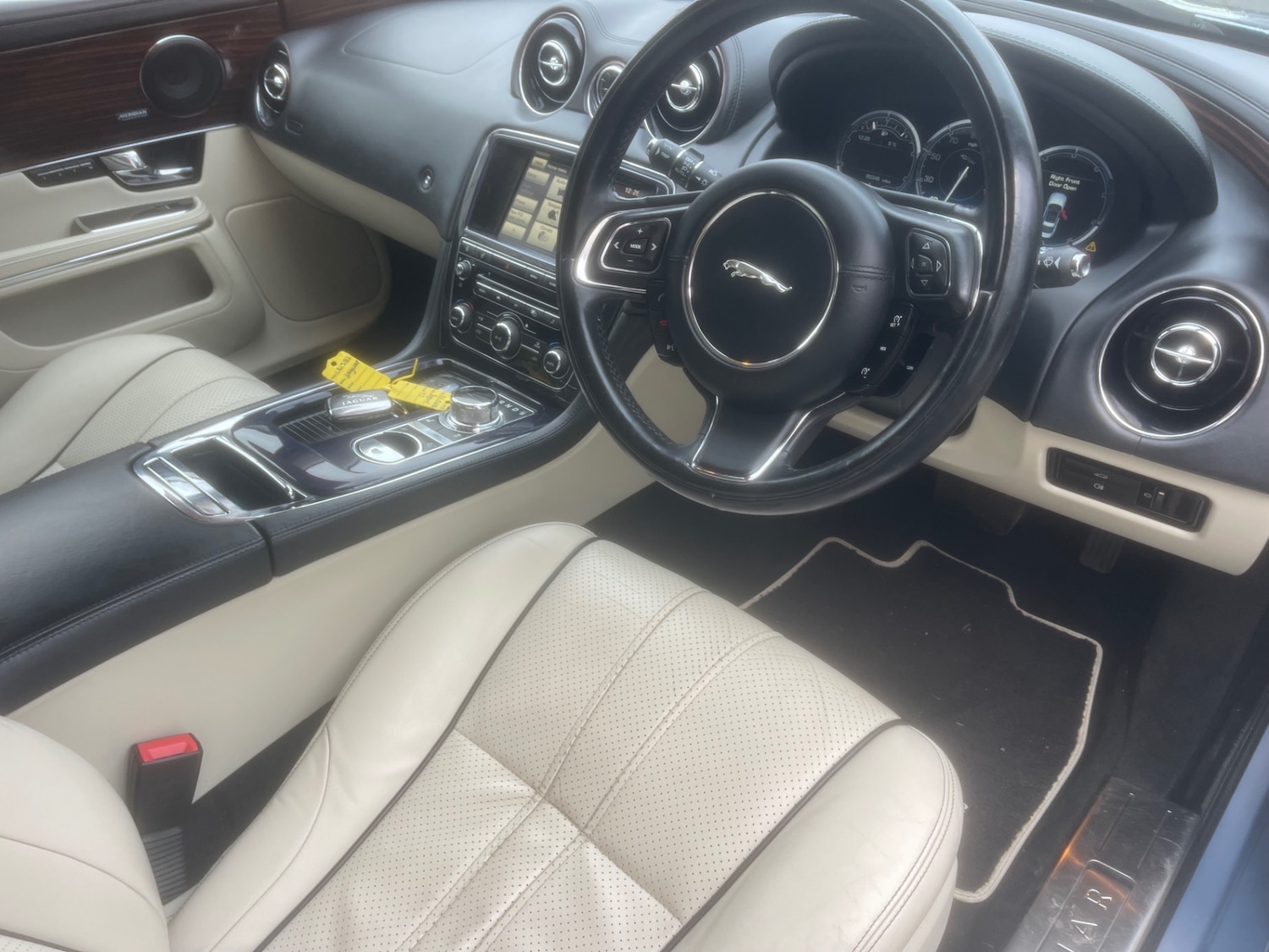 Used Jaguar XJ 2013 for sale - 77099832: Photo 9