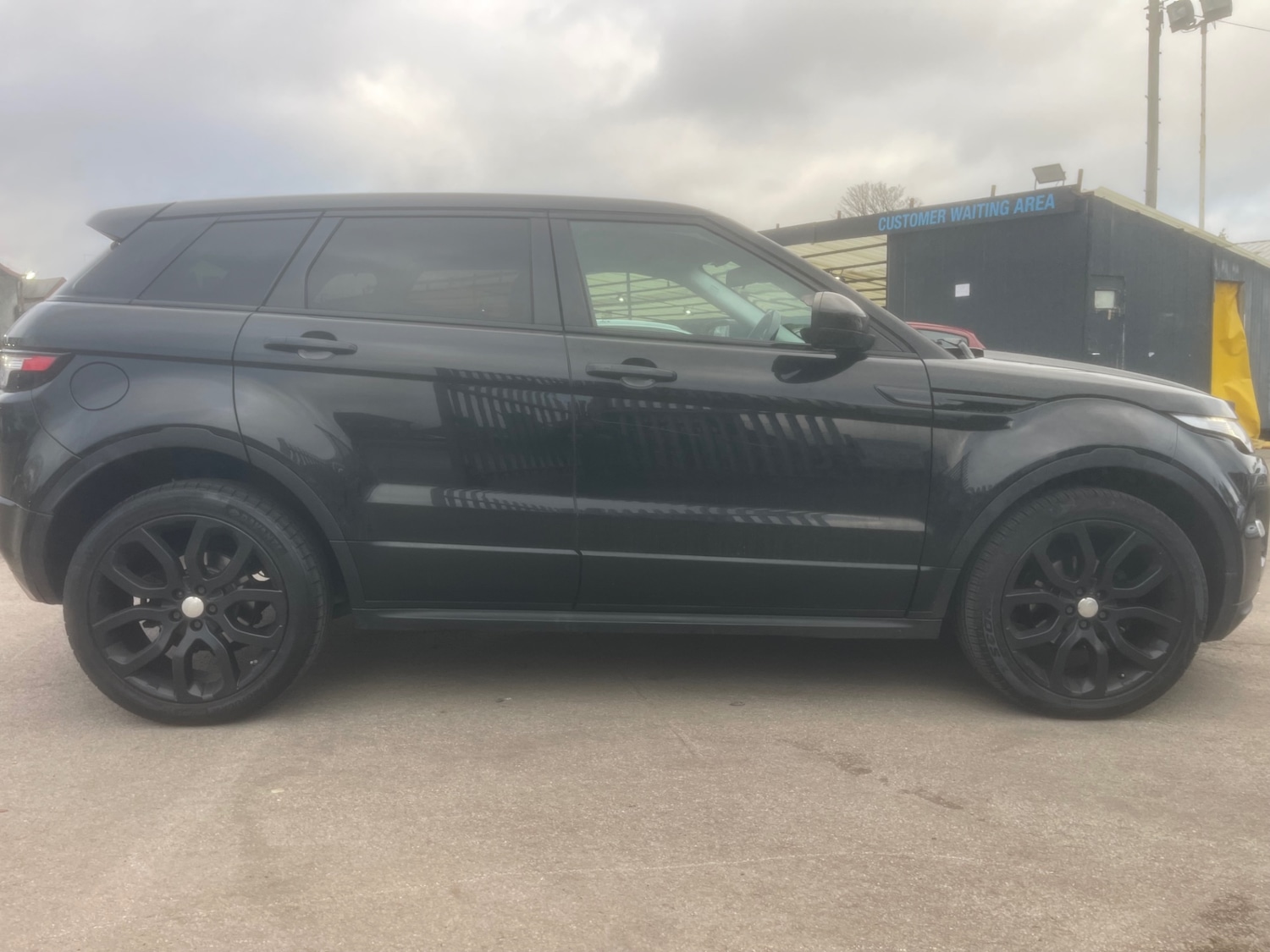 Used Land Rover Range Rover Evoque 2014 for sale - 77445508: Photo 2