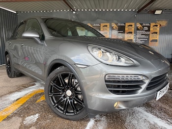 Used Porsche Cayenne 2014 for sale - 79400097: Photo