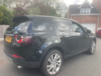 Used Land Rover Discovery Sport 2019 for sale - 78508648: Photo