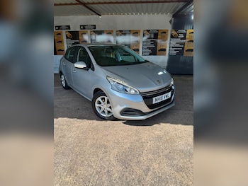 Used Peugeot 208 2016 for sale - 79006083: Photo