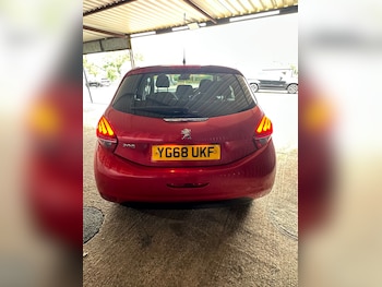 Used Peugeot 208 2018 for sale - 79589298: Photo