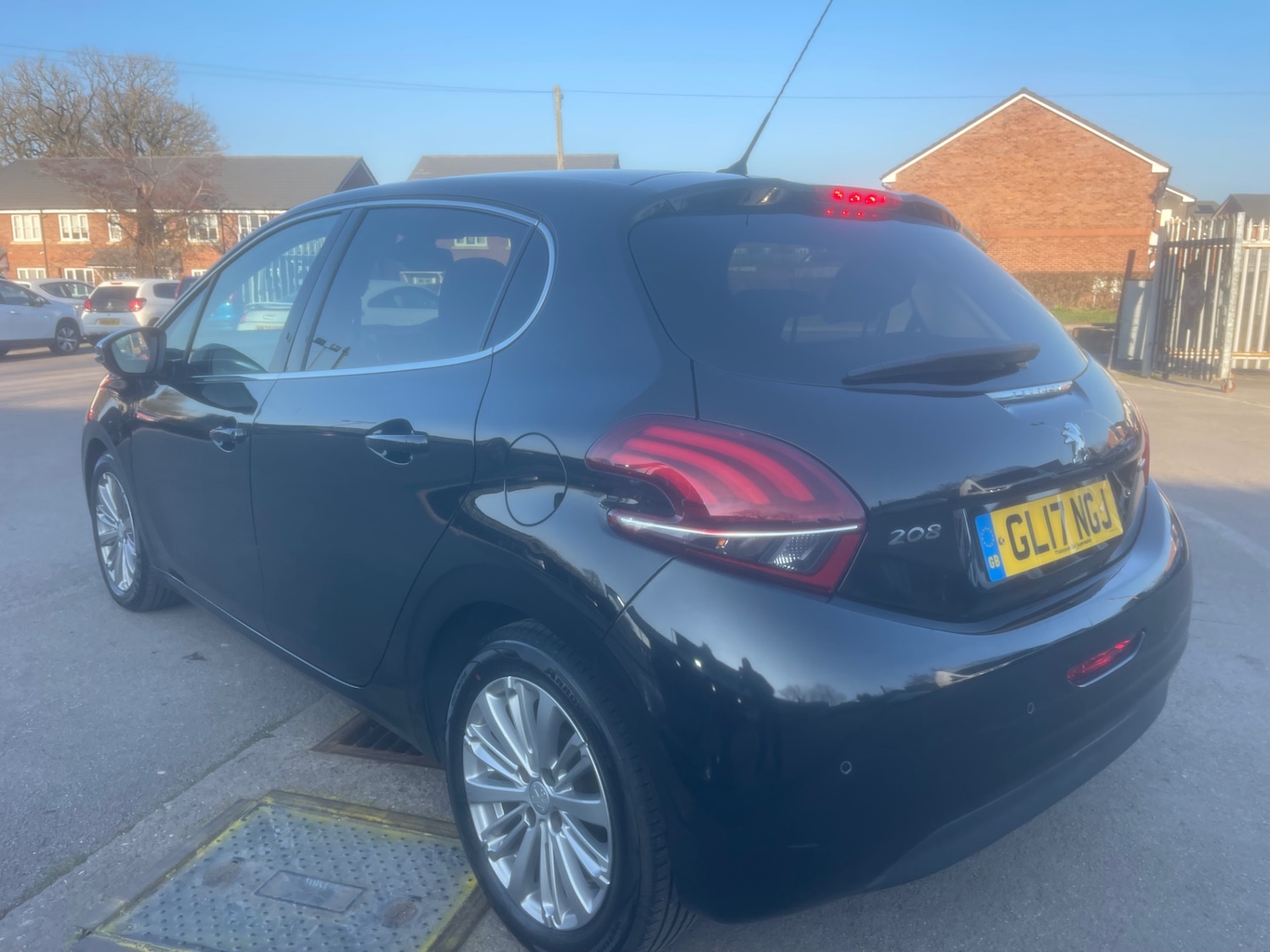 Used Peugeot 208 2017 for sale - 77759095: Photo 5