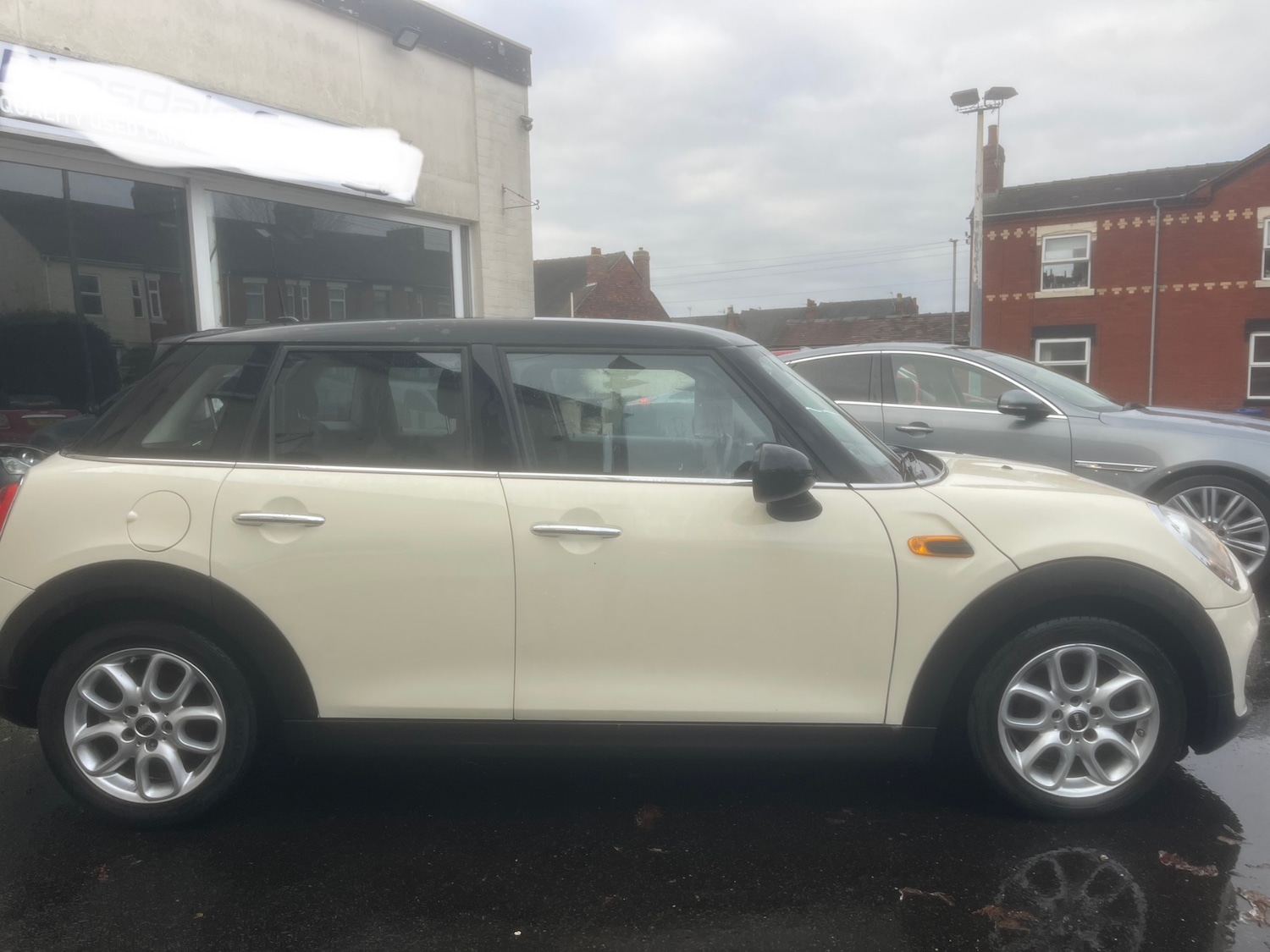Used MINI Hatch 2017 for sale - 77643461: Photo 2
