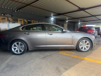 Used Jaguar XF 2009 for sale - 79524143: Photo